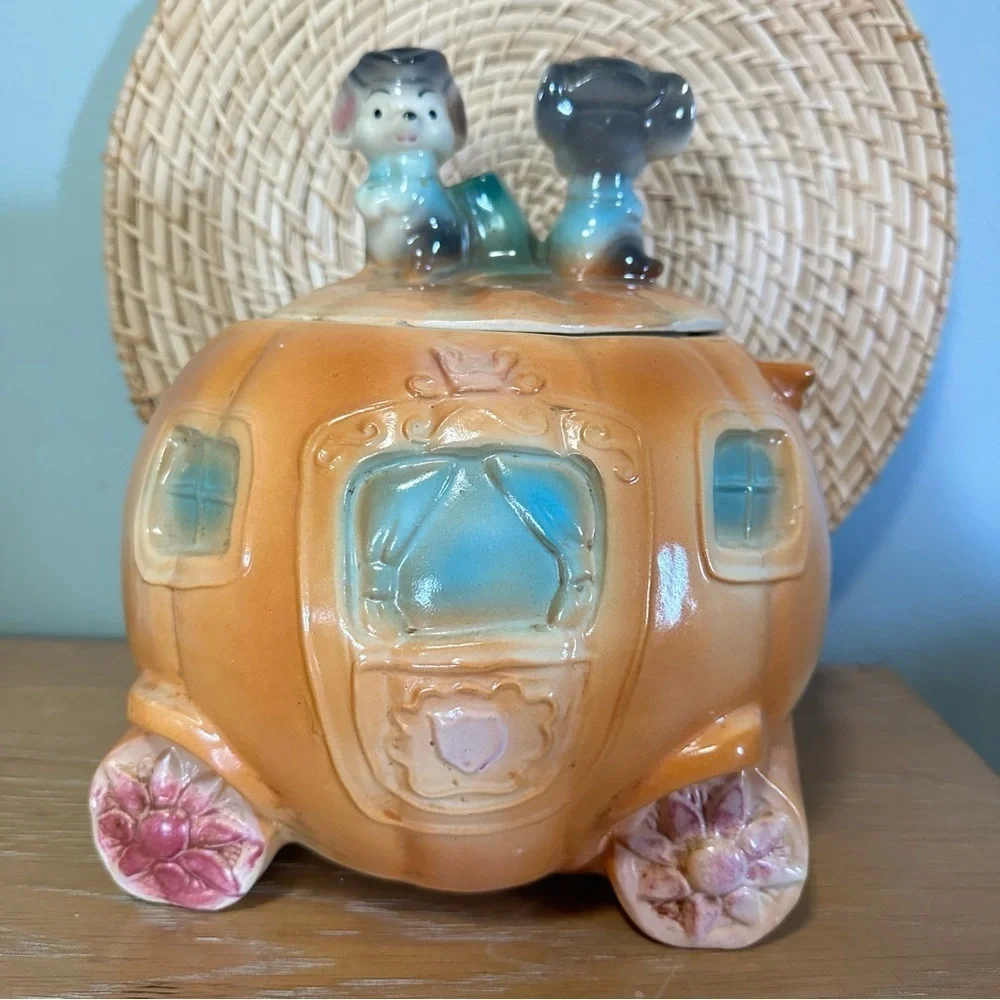 Vintage Brush W32 McCoy Cinderella Pumpkin Coach Ceramic Cookie Jar
